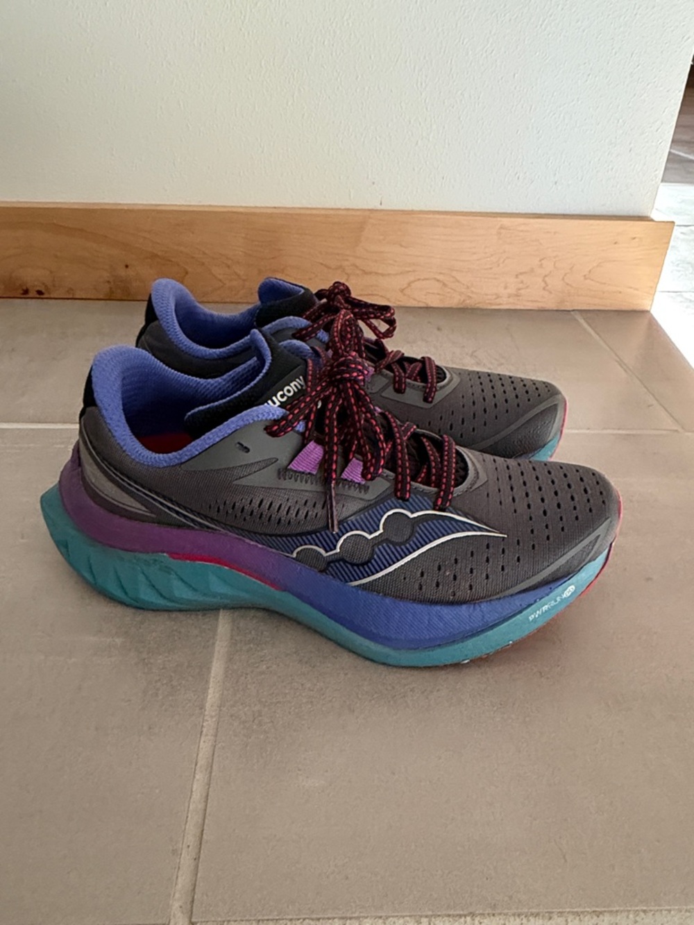 Saucony endorphin speed 4 shoes